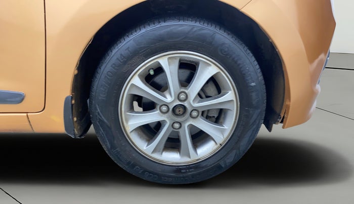 2016 Hyundai Grand i10 ASTA (O) AT 1.2 KAPPA VTVT, Petrol, Automatic, 87,759 km, Right Front Wheel