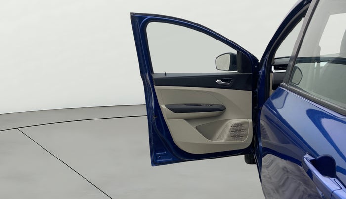 2021 Renault TRIBER RXZ AMT, Petrol, Automatic, 40,160 km, LHS Front Door