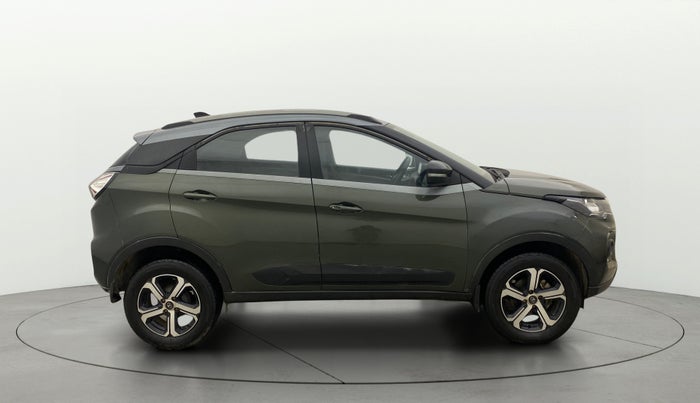 2022 Tata NEXON XZA PLUS (O) PETROL DUAL TONE, Petrol, Automatic, 41,201 km, Right Side View