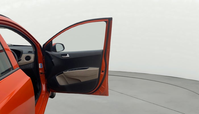 2017 Hyundai Grand i10 SPORTZ (O) 1.2 KAPPA VTVT, Petrol, Manual, 28,929 km, RHS Front Door