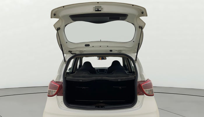 2017 Hyundai Grand i10 SPORTZ (O) 1.2 KAPPA VTVT, Petrol, Manual, 58,749 km, Boot Door Open