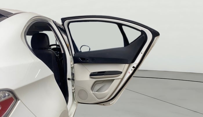 2023 Tata TIGOR XZ CNG, CNG, Manual, 26,747 km, RHS Rear Door