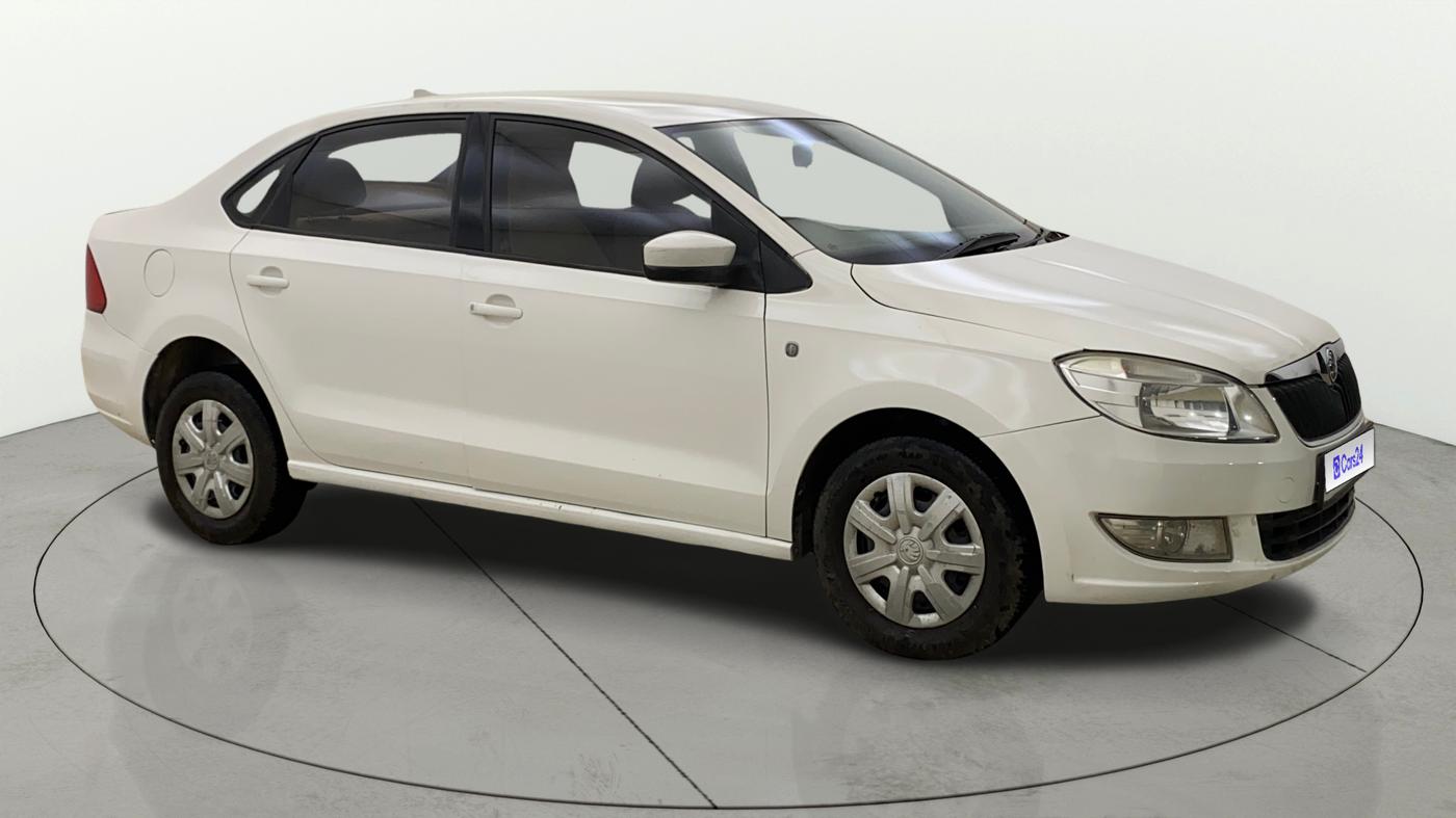 2014 Skoda Rapid AMBITION 1.6 MPI MT PLUS, Petrol, Manual, 76,277 km, SRP