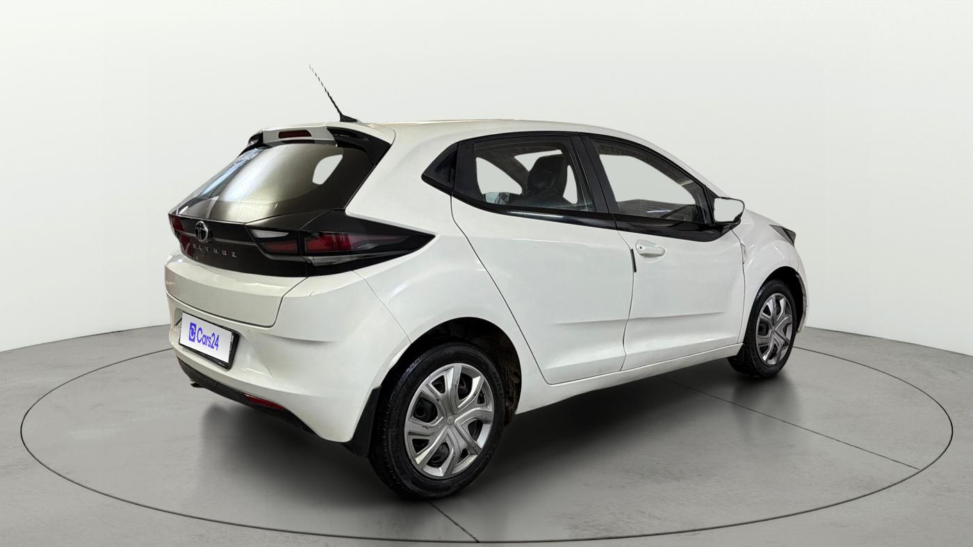 2024 Tata ALTROZ XM PLUS CNG, CNG, Manual, 61,558 km, Right Back Diagonal