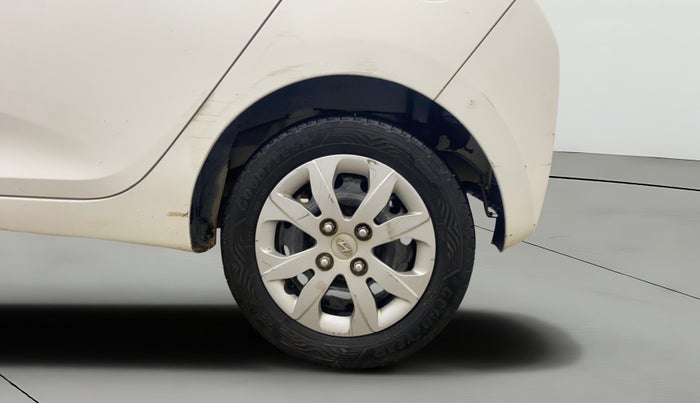 2015 Hyundai Eon MAGNA +, Petrol, Manual, 77,507 km, Left Rear Wheel