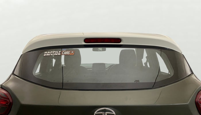 2022 Tata PUNCH ADVENTURE CAMO AMT, Petrol, Automatic, 67,511 km, Rear Windshield
