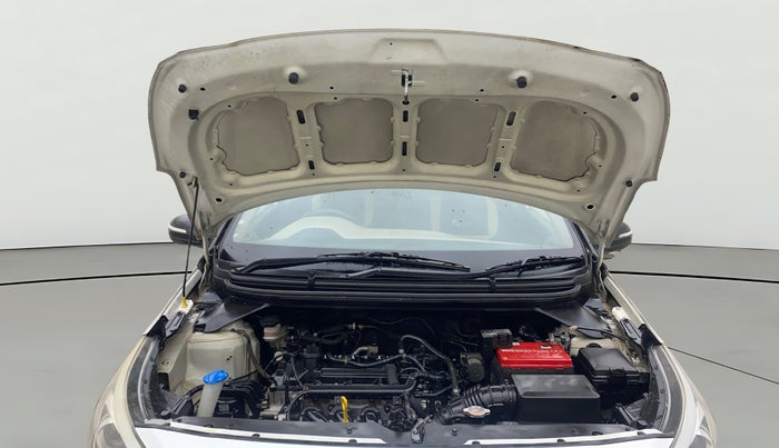 2018 Hyundai Elite i20 ASTA 1.2 (O), Petrol, Manual, 1,22,443 km, Open Bonet