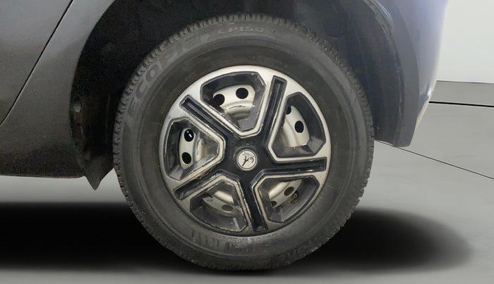 2021 Tata ALTROZ XE PETROL, Petrol, Manual, 49,668 km, Left Rear Wheel