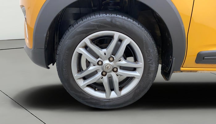 2022 Renault TRIBER RXZ AMT DUAL TONE, Petrol, Automatic, 24,010 km, Left Front Wheel