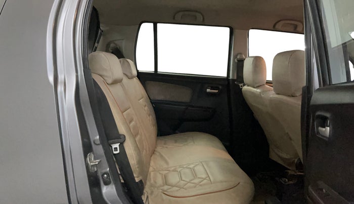 2016 Maruti Wagon R 1.0 VXI, Petrol, Manual, 72,954 km, Right Side Rear Door Cabin