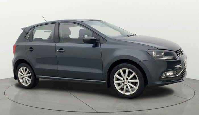 2017 Volkswagen Polo HIGHLINE1.2L, Petrol, Manual, 76,434 km, Right Front Diagonal