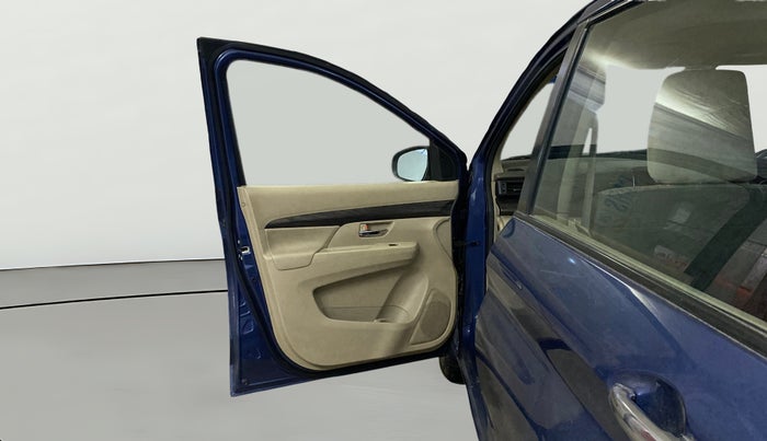 2023 Toyota RUMION V AT , Petrol, Automatic, 27,551 km, LHS Front Door