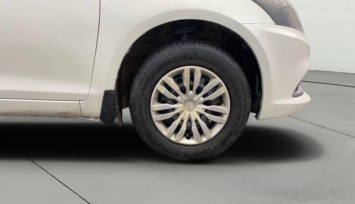 2017 Maruti Swift VXI, Petrol, Manual, 86,848 km, Right Front Wheel