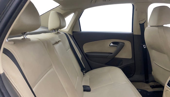 2012 Volkswagen Vento HIGHLINE DIESEL 1.6, Diesel, Manual, 1,31,890 km, Right Side Rear Door Cabin