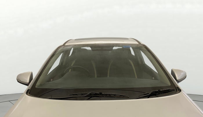 2017 Hyundai Verna 1.6 VTVT SX O, CNG, Manual, 63,998 km, Front Windshield