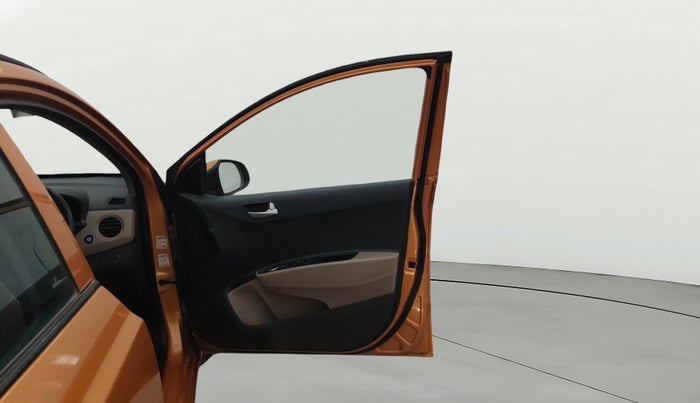 2016 Hyundai Grand i10 ASTA (O) 1.2 KAPPA VTVT, Petrol, Manual, 39,932 km, RHS Front Door