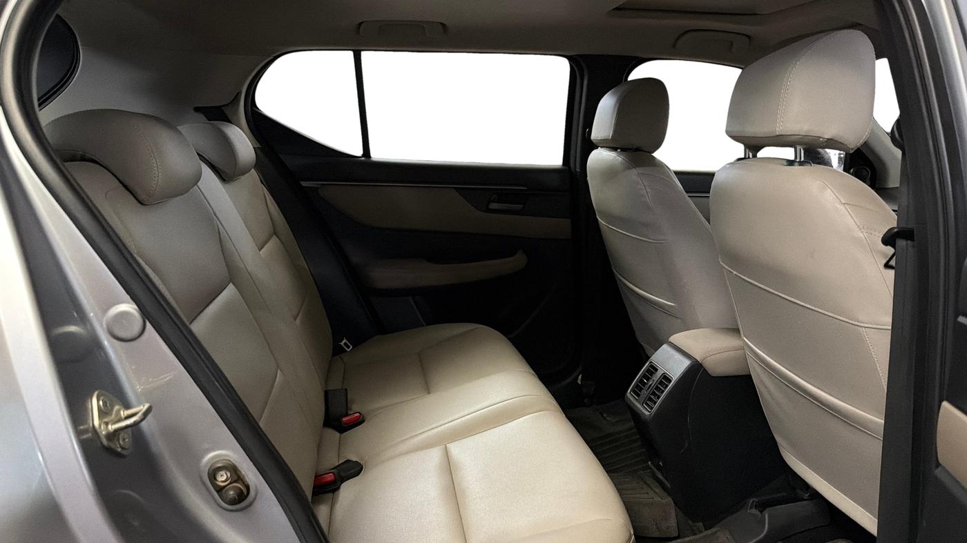 2023 Honda ELEVATE ZX CVT, Petrol, Automatic, 44,725 km, Right Side Rear Door Cabin