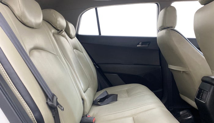 2017 Hyundai Creta SX PLUS AT 1.6 DIESEL, Diesel, Automatic, 1,27,708 km, Right Side Rear Door Cabin