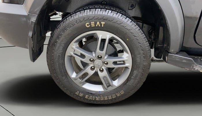 2024 Mahindra Thar LX HT PETROL 4WD MT, Petrol, Manual, 14,249 km, Right Rear Wheel