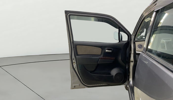 2016 Maruti Wagon R 1.0 LXI CNG, CNG, Manual, 1,06,985 km, LHS Front Door