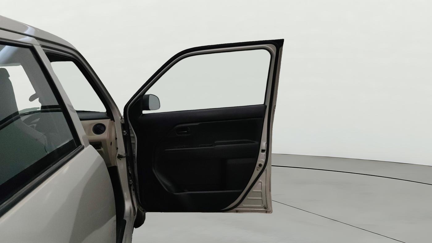 2019 Maruti New Wagon-R LXI CNG 1.0, CNG, Manual, 49,601 km, RHS Front Door