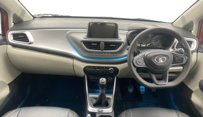 2023 Tata ALTROZ XZ PETROL, Petrol, Manual, 10,186 km, Dashboard