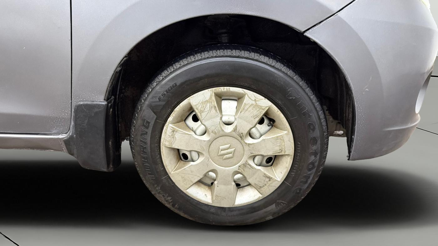 2015 Maruti Celerio LXI, Petrol, Manual, 88,112 km, Right Front Wheel