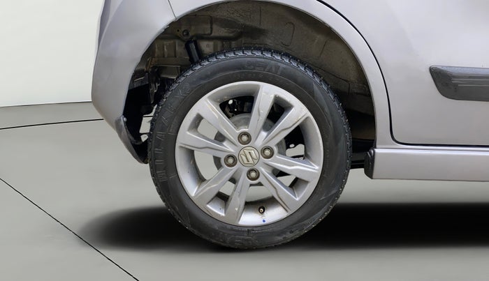 2013 Maruti Wagon R Stingray VXI, Petrol, Manual, 1,06,893 km, Right Rear Wheel