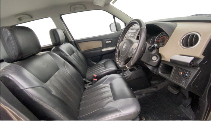 2016 Maruti Wagon R 1.0 VXI AMT, Petrol, Automatic, 76,914 km, Right Side Front Door Cabin