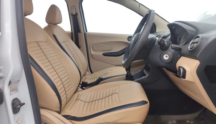 2015 Ford Figo Aspire TITANIUM 1.2 PETROL, Petrol, Manual, 51,631 km, Right Side Front Door Cabin