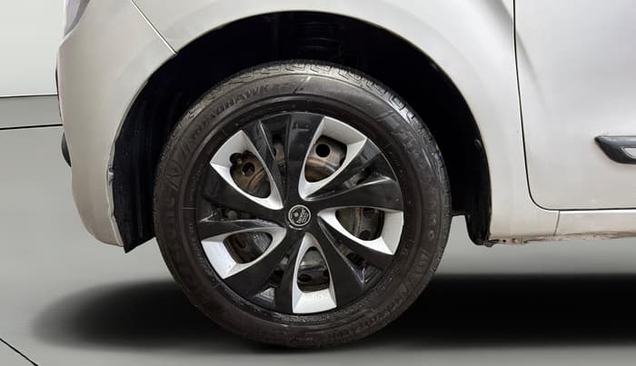 2022 Maruti New Wagon-R VXI CNG 1.0, CNG, Manual, 42,414 km, Left Front Wheel