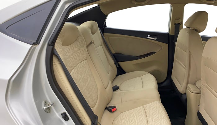 2014 Hyundai Verna FLUIDIC 1.4 CRDI CX, Diesel, Manual, 1,08,392 km, Right Side Rear Door Cabin