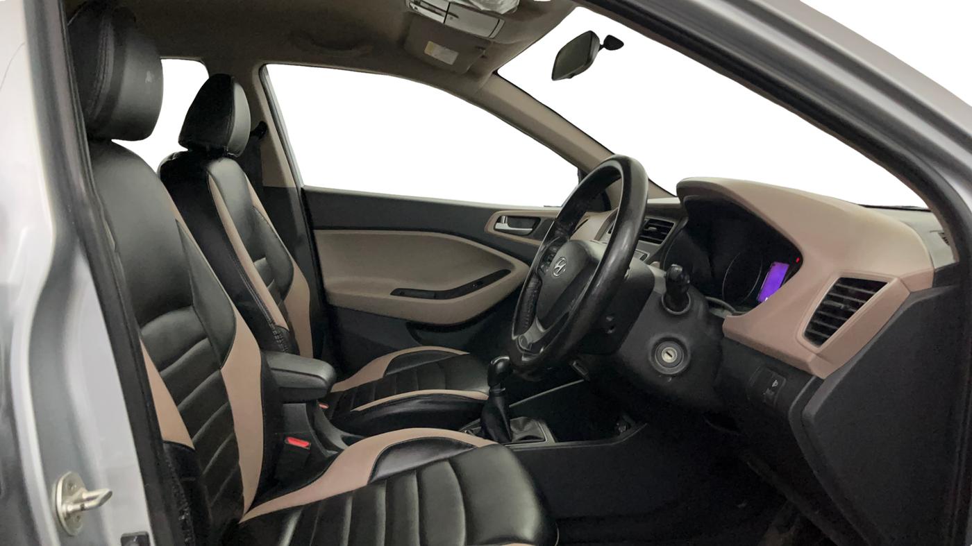 2020 Hyundai Elite i20 MAGNA PLUS 1.2, Petrol, Manual, 24,894 km, Right Side Front Door Cabin