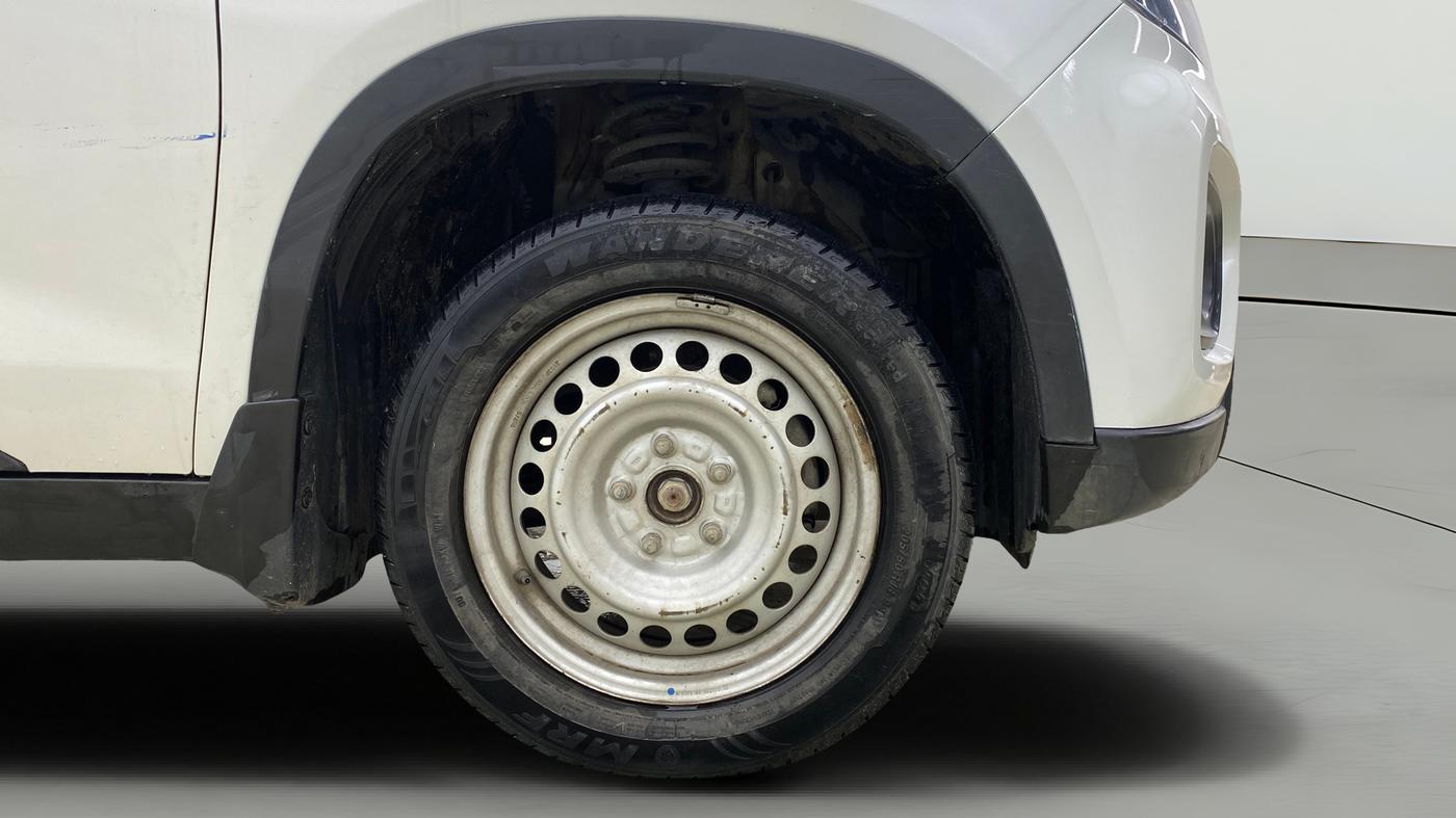 2021 Maruti Vitara Brezza LXI, Petrol, Manual, 26,929 km, Right Front Wheel