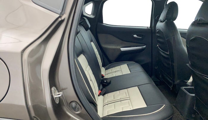 2022 Nissan MAGNITE XL, Petrol, Manual, 72,184 km, Right Side Rear Door Cabin