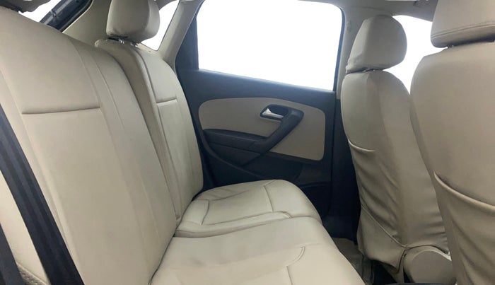 2012 Volkswagen Polo COMFORTLINE 1.2L, Diesel, Manual, 67,695 km, Right Side Rear Door Cabin