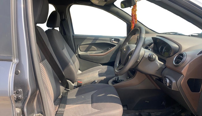 2018 Ford FREESTYLE TITANIUM 1.2 PETROL, Petrol, Manual, 56,895 km, Right Side Front Door Cabin