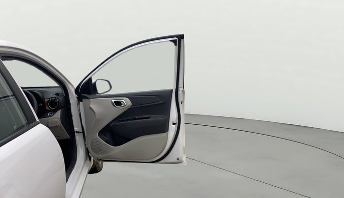 2024 Hyundai AURA SX PLUS 1.2 AMT, Petrol, Automatic, 13,194 km, RHS Front Door