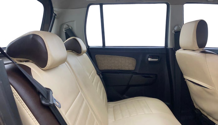 2017 Maruti Wagon R 1.0 VXI, Petrol, Manual, 30,222 km, Right Side Rear Door Cabin