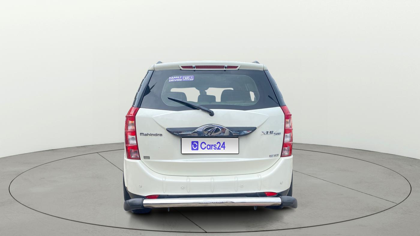 2015 Mahindra XUV500 W10, Diesel, Manual, 77,864 km, Back/Rear