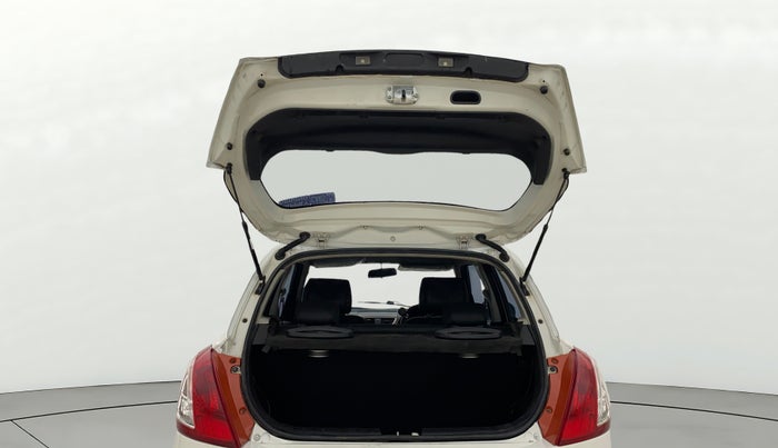 2013 Maruti Swift VDI, Diesel, Manual, 92,424 km, Boot Door Open