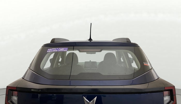 2024 Mahindra XUV 3XO MX3 1.2 L TCMPFI AT, Petrol, Automatic, 2,214 km, Rear Windshield