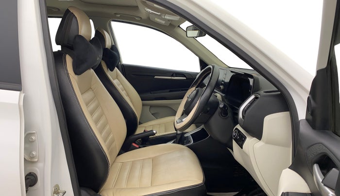 2023 KIA SONET HTX 1.5D IMT, Diesel, Manual, 16,225 km, Right Side Front Door Cabin