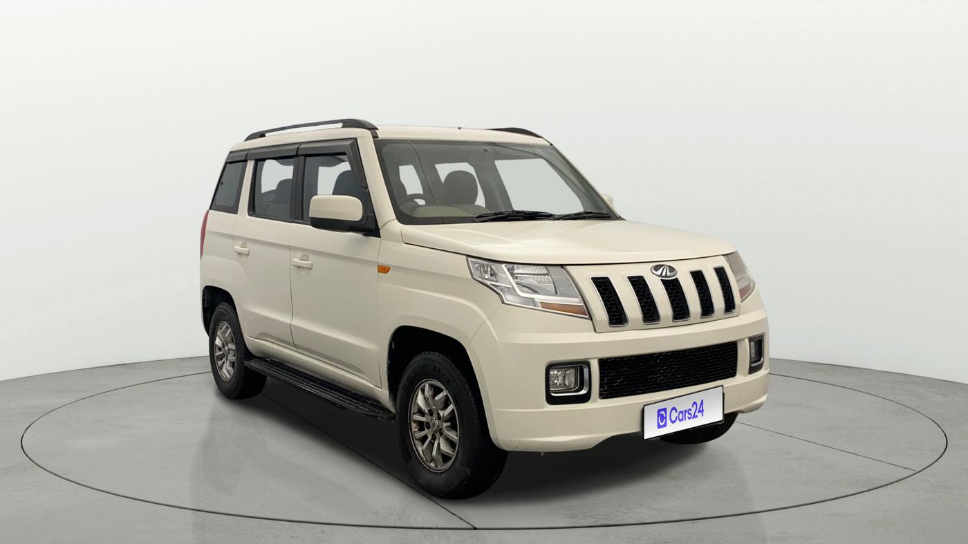 2017 Mahindra TUV300 T8, Diesel, Manual, 87,345 km, Right Front Diagonal