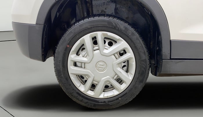 2021 Maruti Vitara Brezza LXI, Petrol, Manual, 28,215 km, Right Rear Wheel