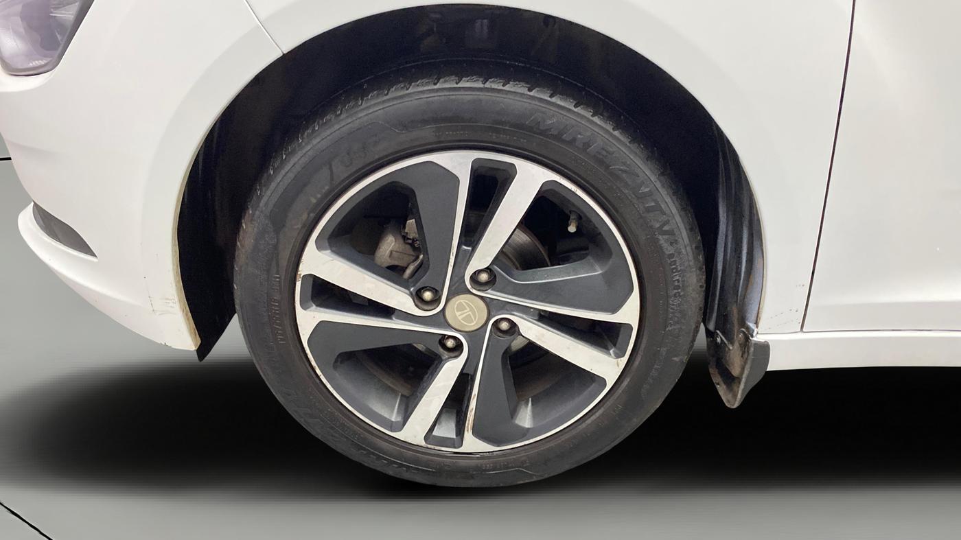 2020 Tata ALTROZ XZ PETROL, Petrol, Manual, 36,994 km, Left Front Wheel