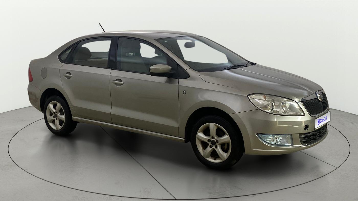 2014 Skoda Rapid ELEGANCE 1.6 MPI MT, Petrol, Manual, 55,404 km, SRP