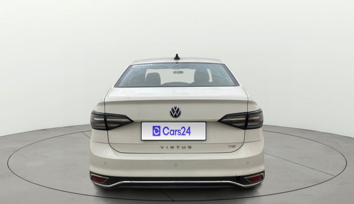 2022 Volkswagen VIRTUS HIGHLINE TSI 1.0 AT, Petrol, Automatic, 28,552 km, Back/Rear