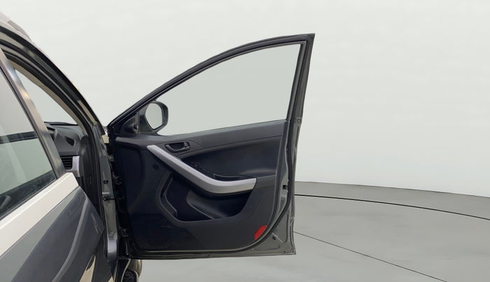 2023 Tata NEXON XMA PETROL, Petrol, Automatic, 30,496 km, RHS Front Door