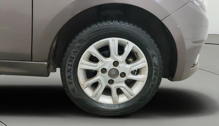 2018 Tata Tiago XZA PLUS PETROL, Petrol, Automatic, 1,04,525 km, Right Front Wheel